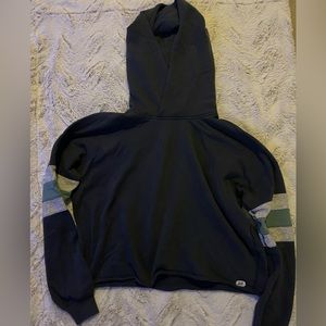 Abercrombie & Fitch cropped hoddie